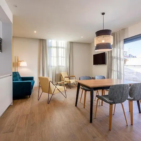 Portal De Elche Homestay *