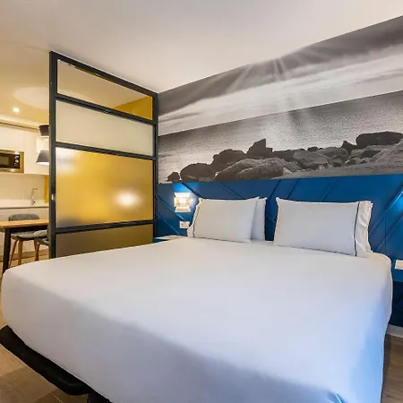 Portal De Elche Homestay *